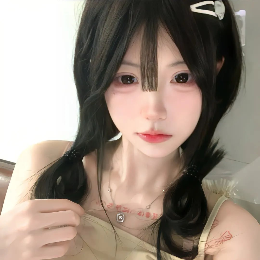雏燕嬉春